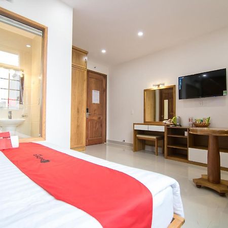 Reddoorz Plus Near Lotte Mart Cong Hoa Ciudad Ho Chi Minh  Exterior foto