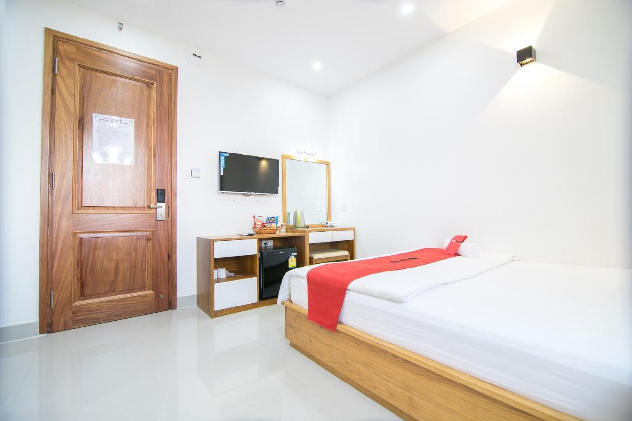 Reddoorz Plus Near Lotte Mart Cong Hoa Ciudad Ho Chi Minh  Exterior foto