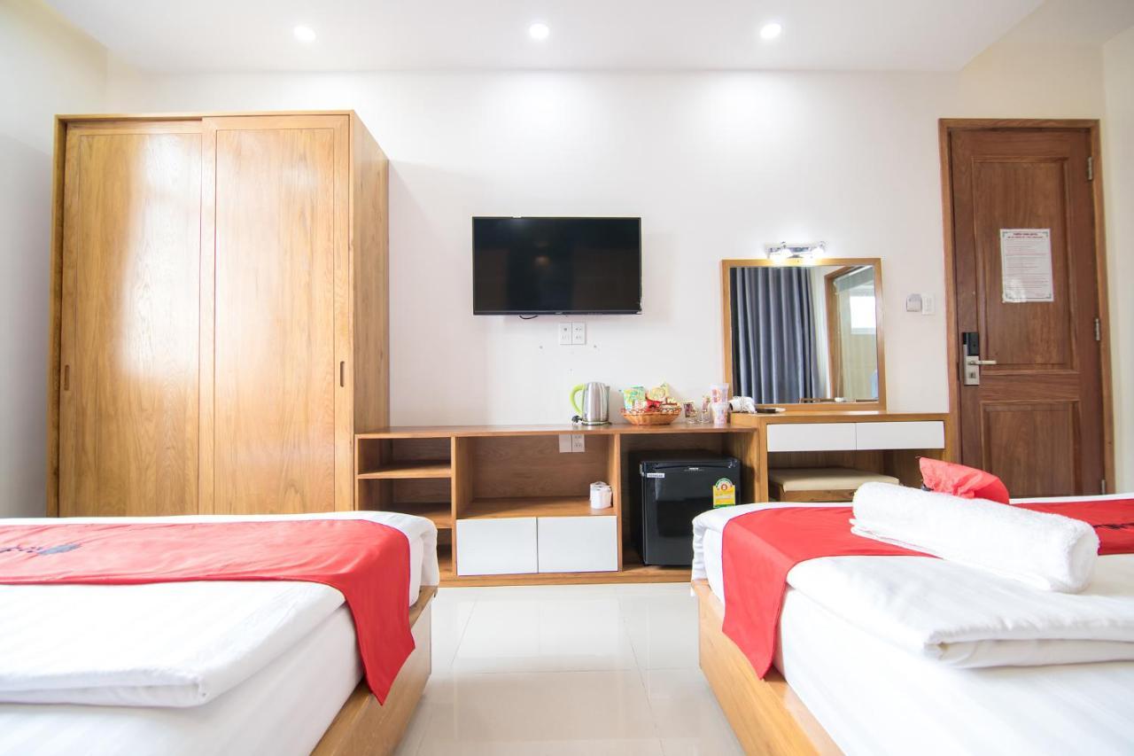 Reddoorz Plus Near Lotte Mart Cong Hoa Ciudad Ho Chi Minh  Exterior foto