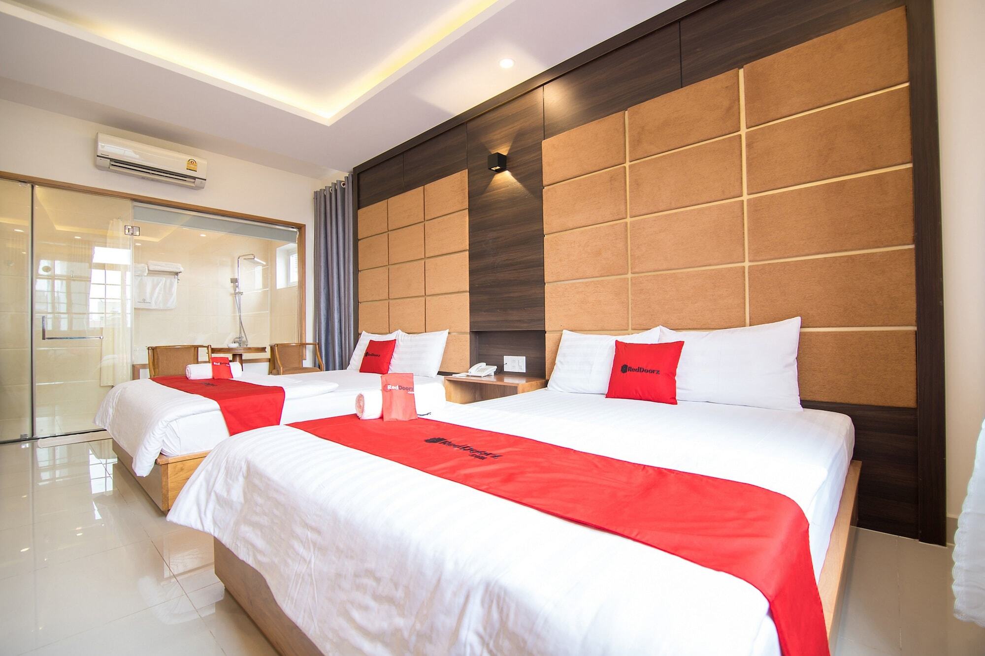 Reddoorz Plus Near Lotte Mart Cong Hoa Ciudad Ho Chi Minh  Exterior foto